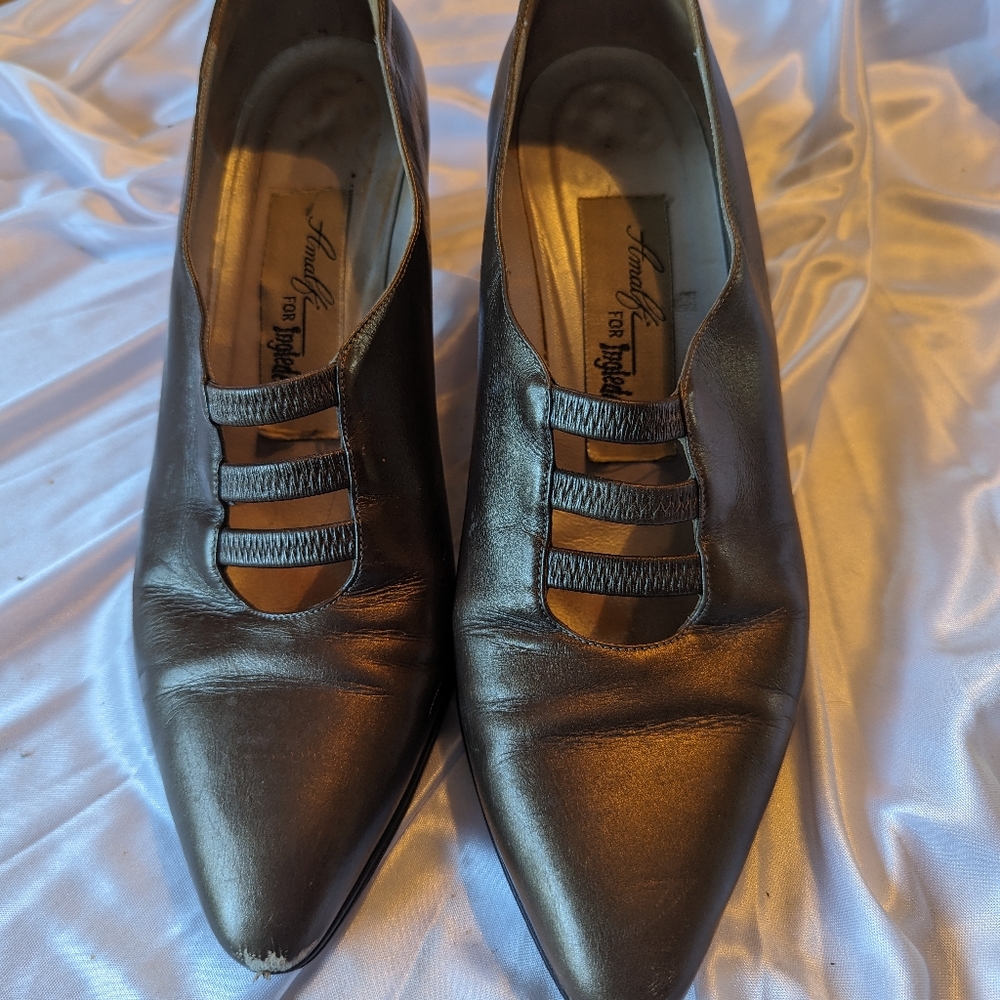 Shoes - Picture 4 of 9
